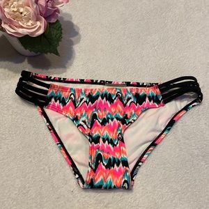EXPRESS NWOT Size M Bikini Bottom